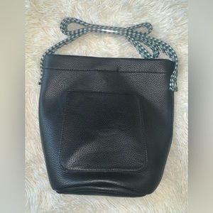 Shiraleah Atlas black bucket crossbody bag